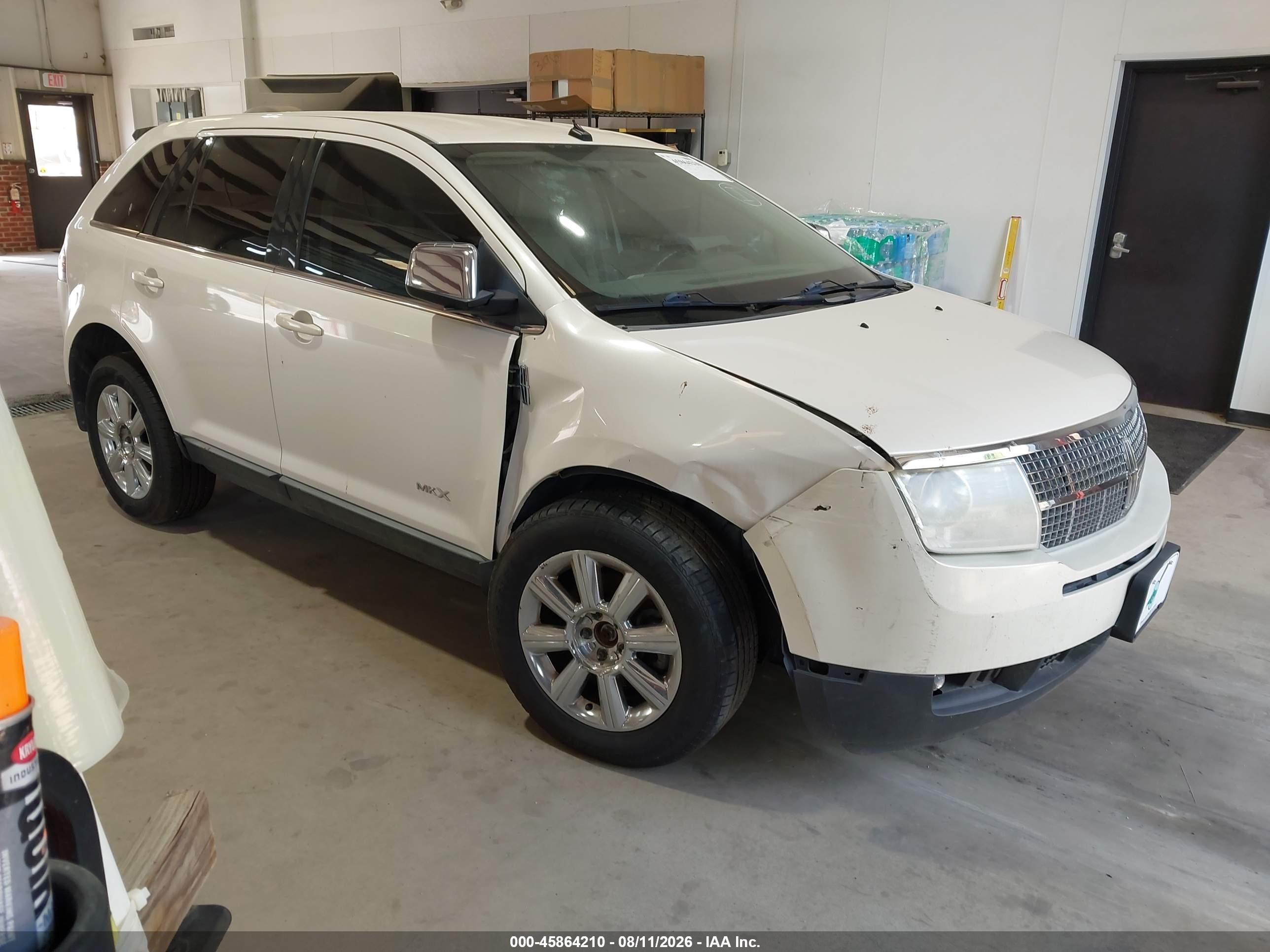 2008 Lincoln MKX, VIN 2LMDU68C68BJ22122 — Front end