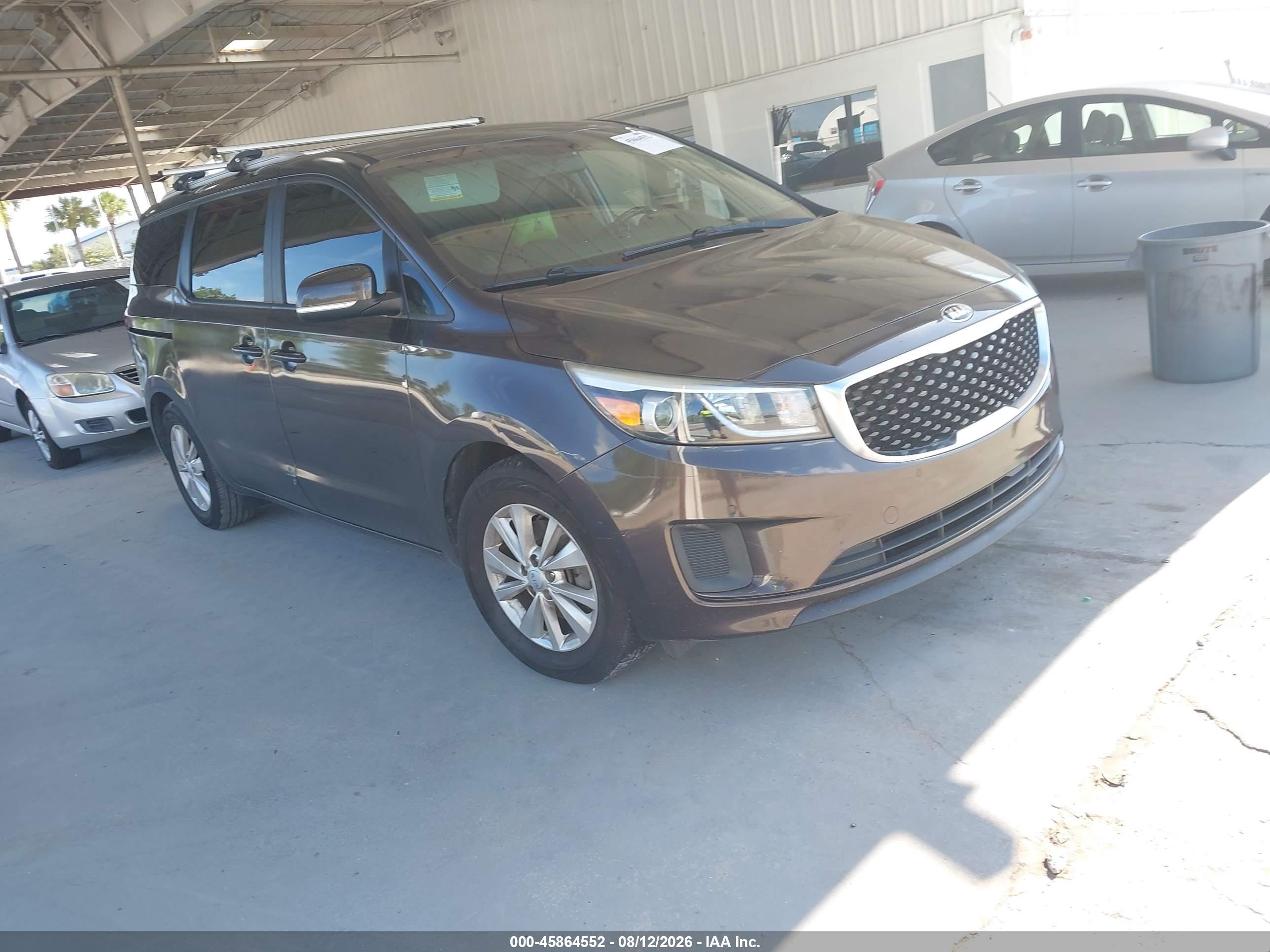 2017 Kia Sedona LX, VIN KNDMB5C13H6270314 — Обычный износ