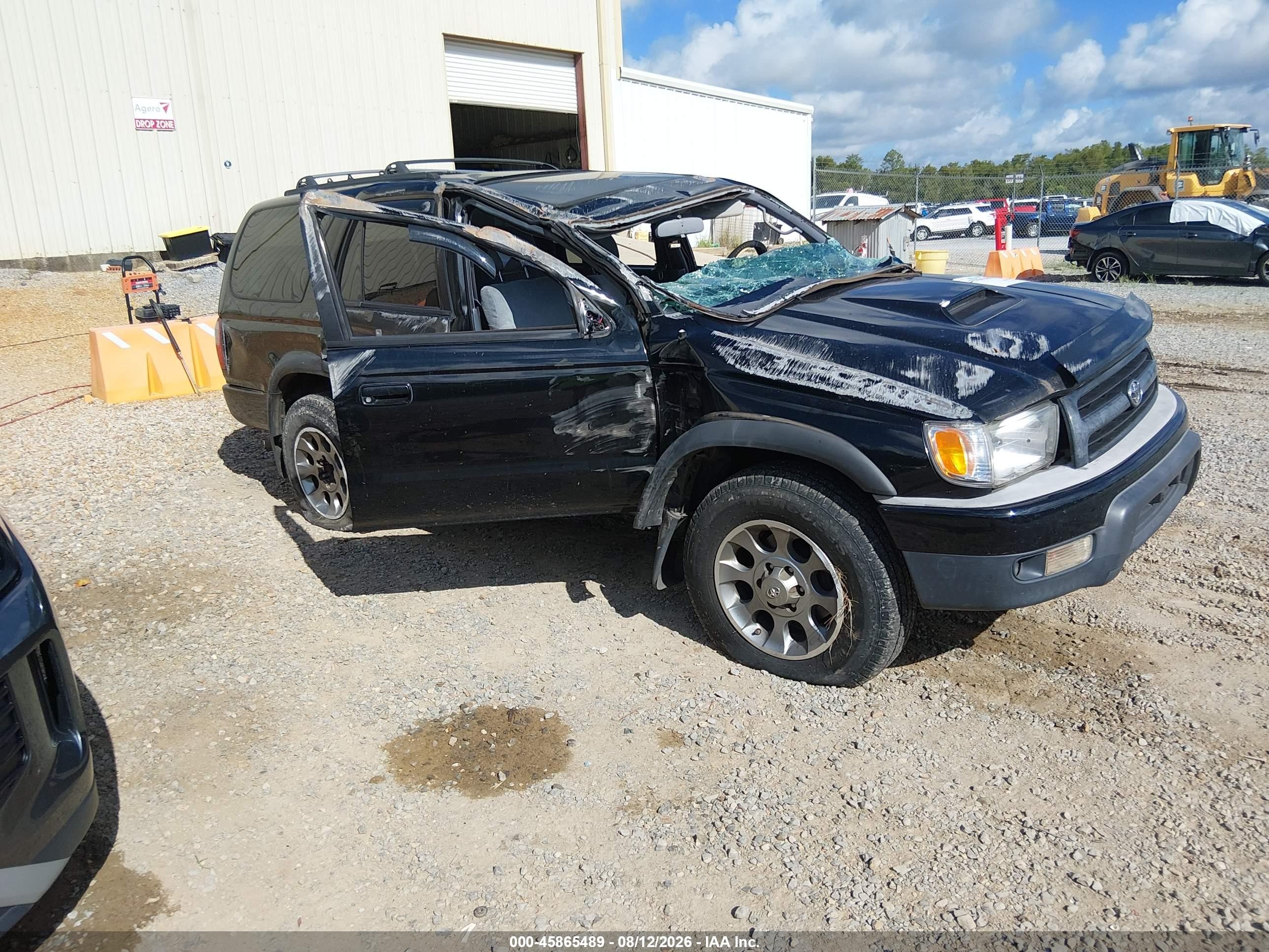 1999 Toyota 4Runner SR5, VIN JT3GN86R5X0115373 — All over