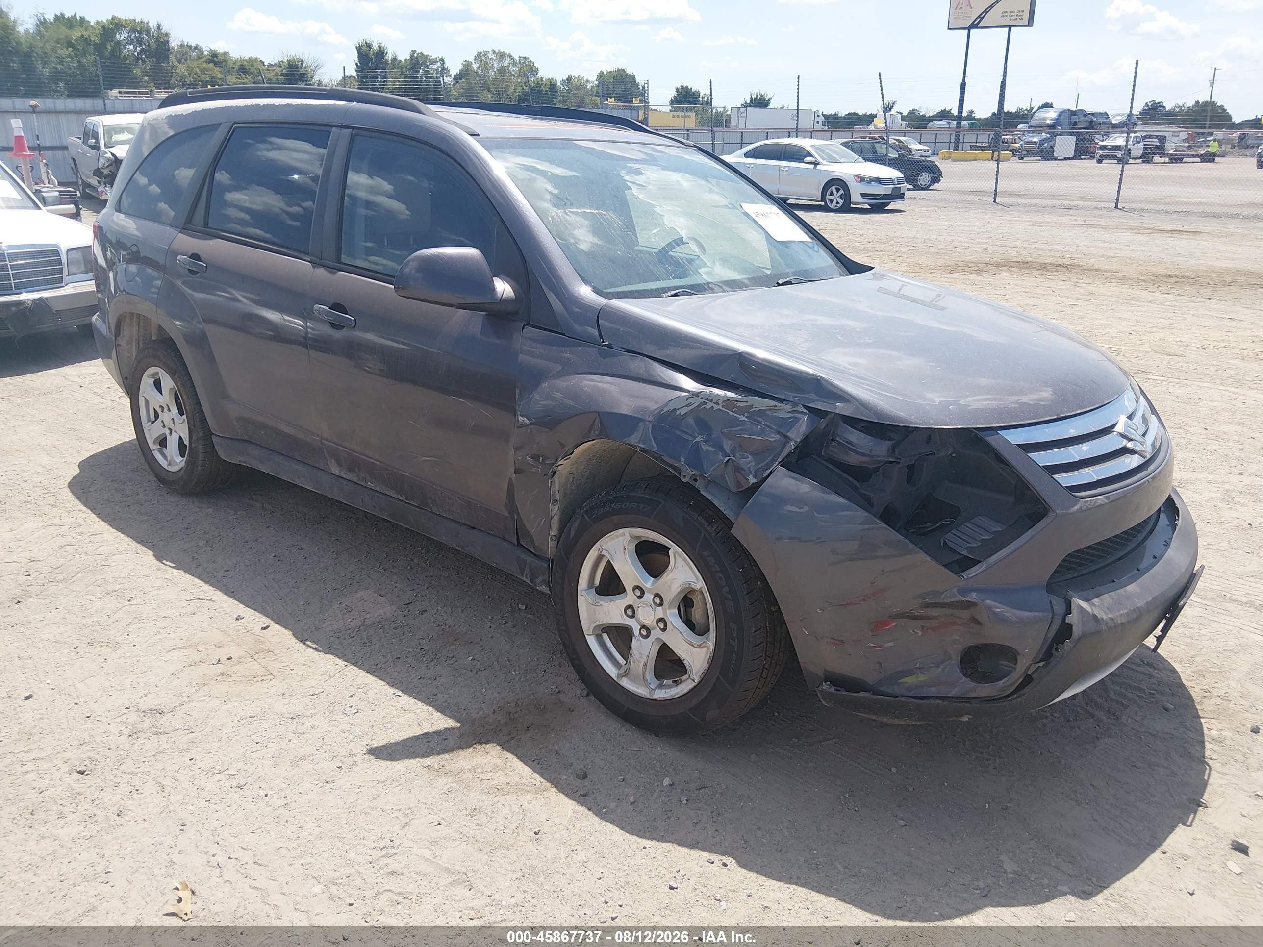 2008 Suzuki XL7 Luxury, VIN 2S3DA417186119228 — Front end