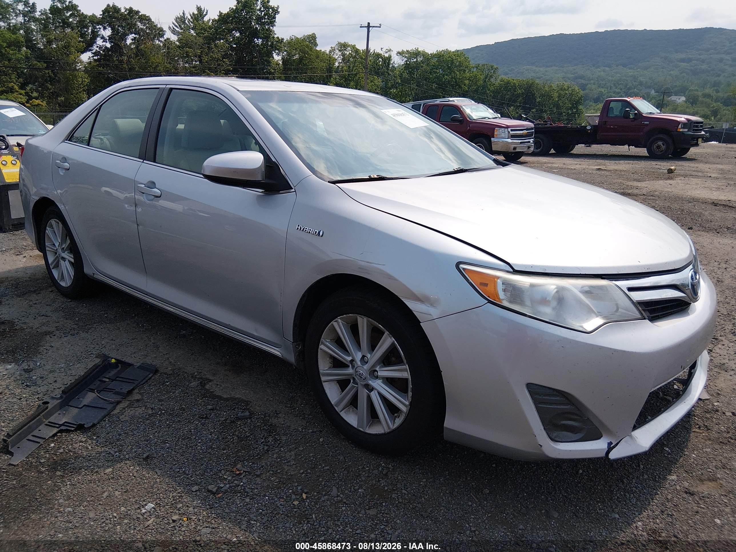 2014 Toyota Camry XLE, VIN 4T1BD1FK5EU116981 — Normal wear