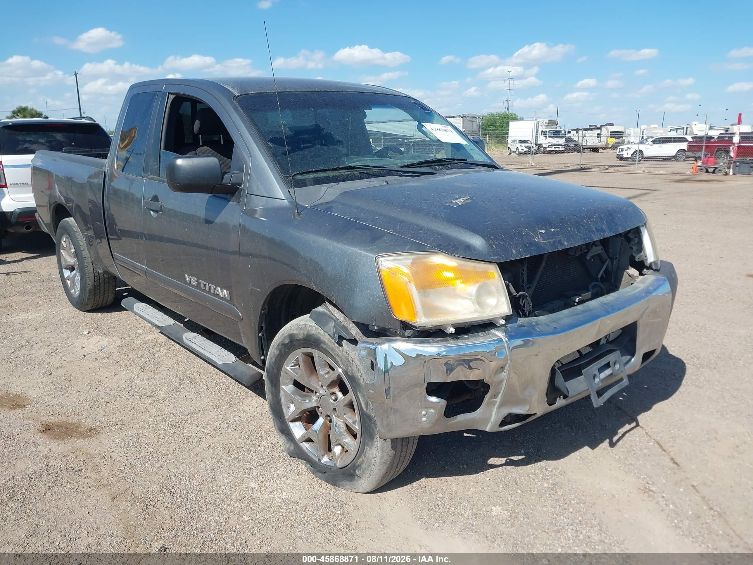 2013 Nissan Titan S, VIN 1N6BA0CH0DN311053 — Front end