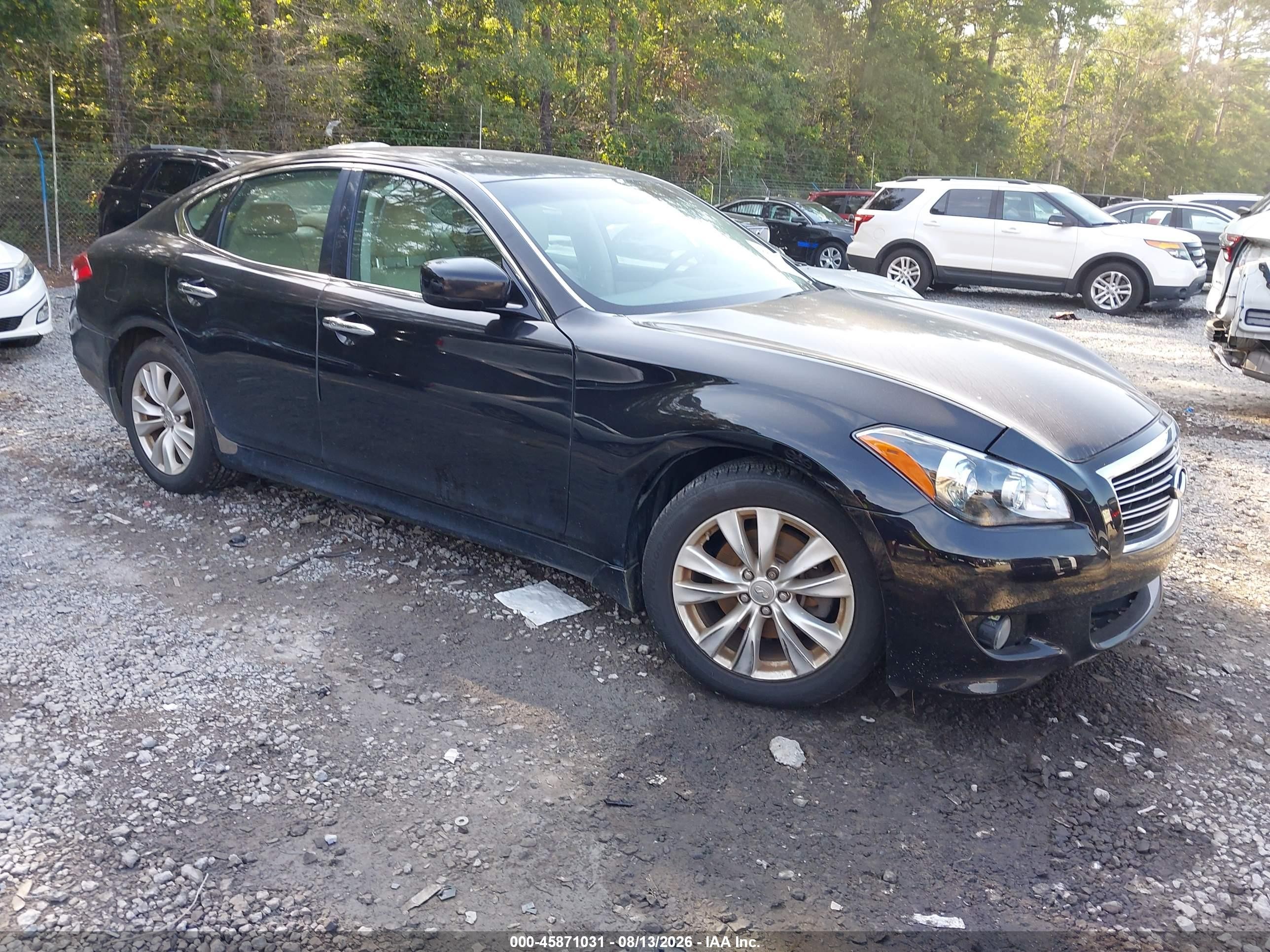 2011 Infiniti M, VIN JN1BY1AP7BM325441 — Normal wear