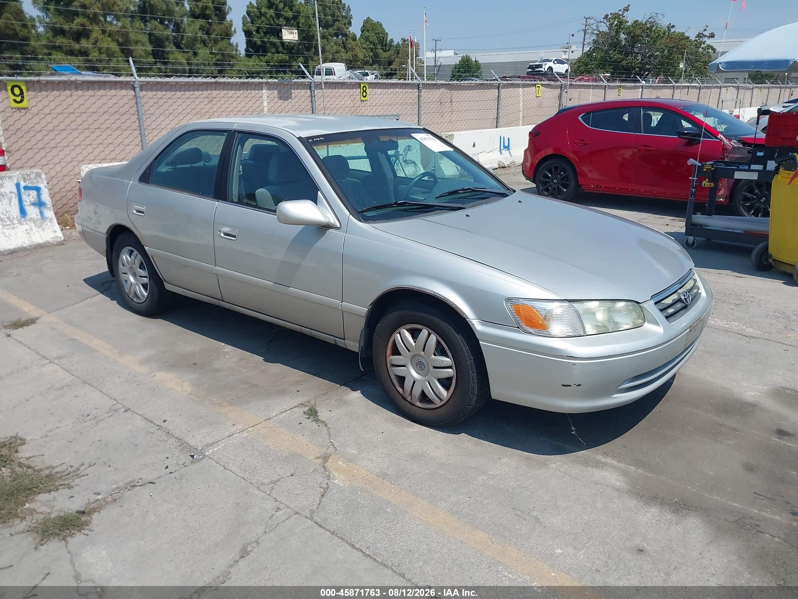 2001 Toyota Camry LE, VIN 4T1BG22K21U109712 — Обычный износ