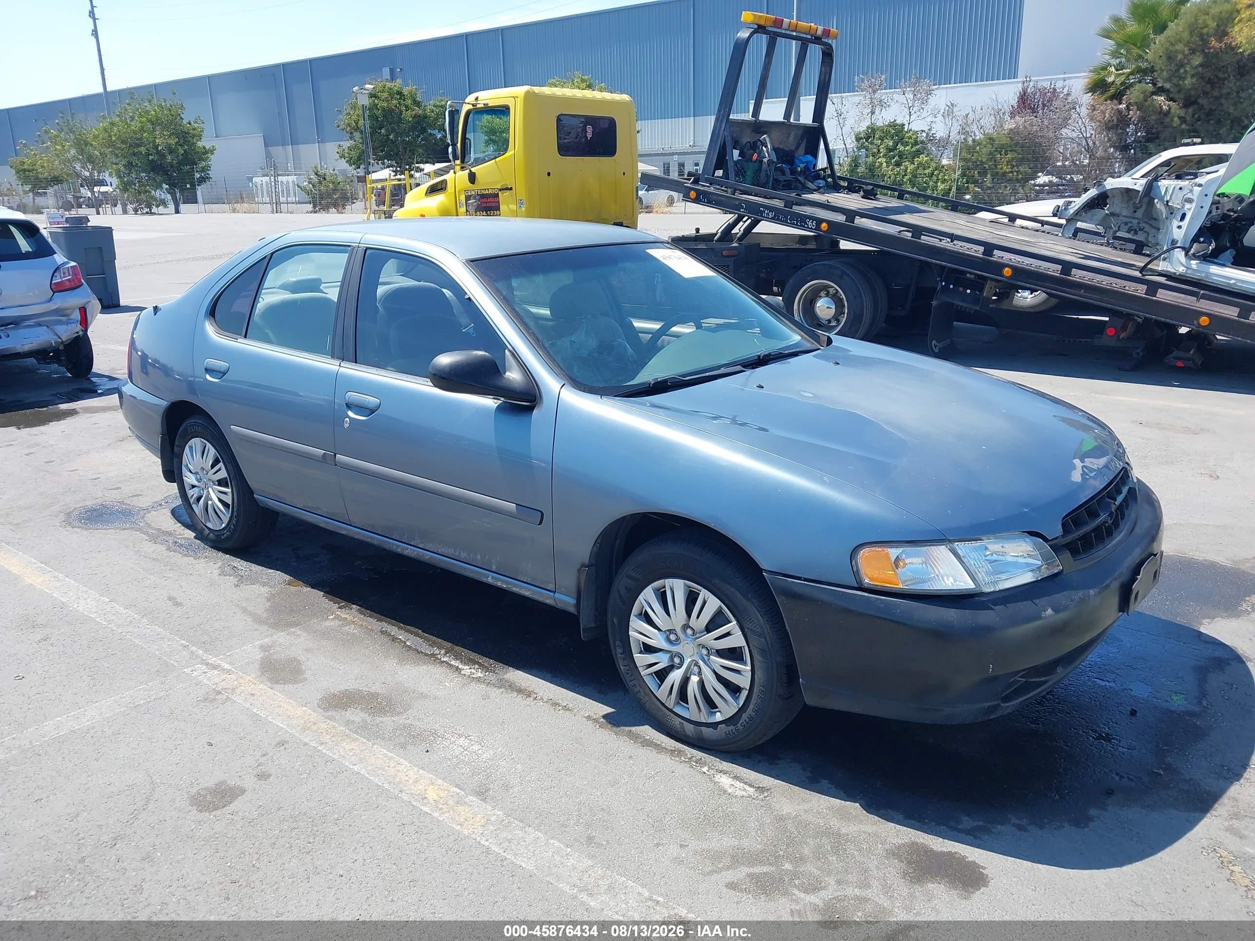 1999 Nissan Altima XE, VIN 1N4DL01D4XC266727 — Normal wear