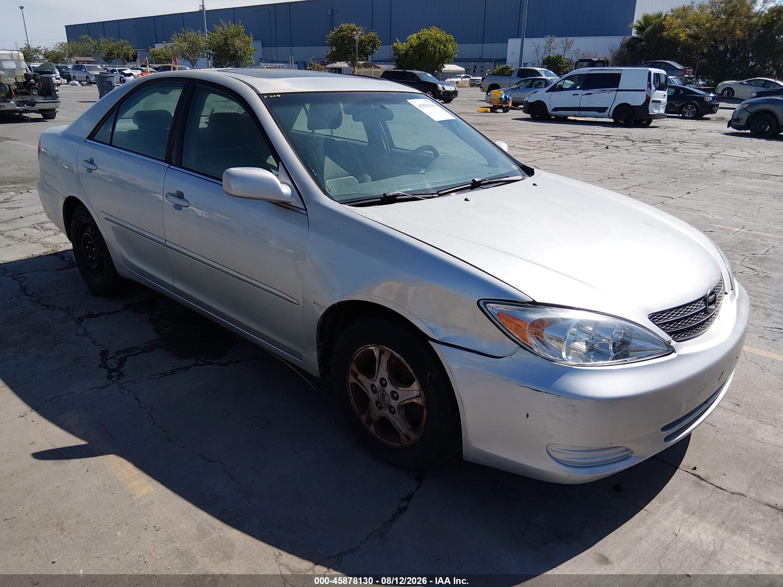 2002 Toyota Camry XLE, VIN 4T1BE32K22U028013 — Normal wear