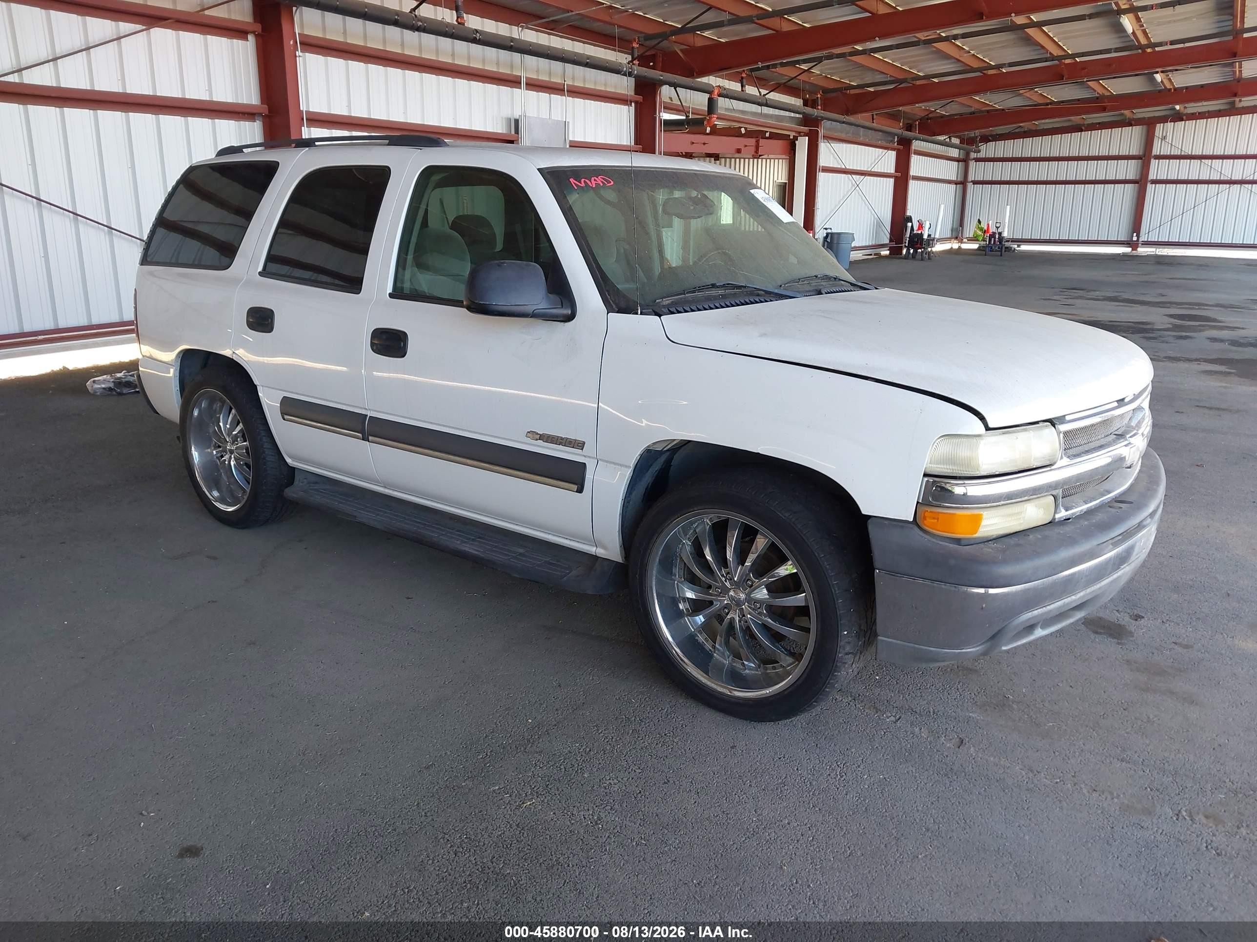 2003 Chevrolet Tahoe LS, VIN 1GNEC13V63J212725 — Normal wear