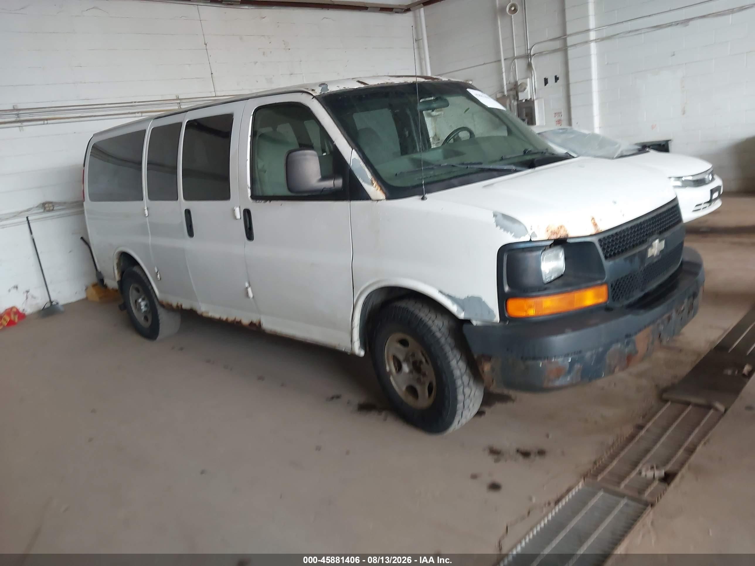 2007 Chevrolet Express Passenger, VIN 1GNFG15Z371210431 — Обычный износ
