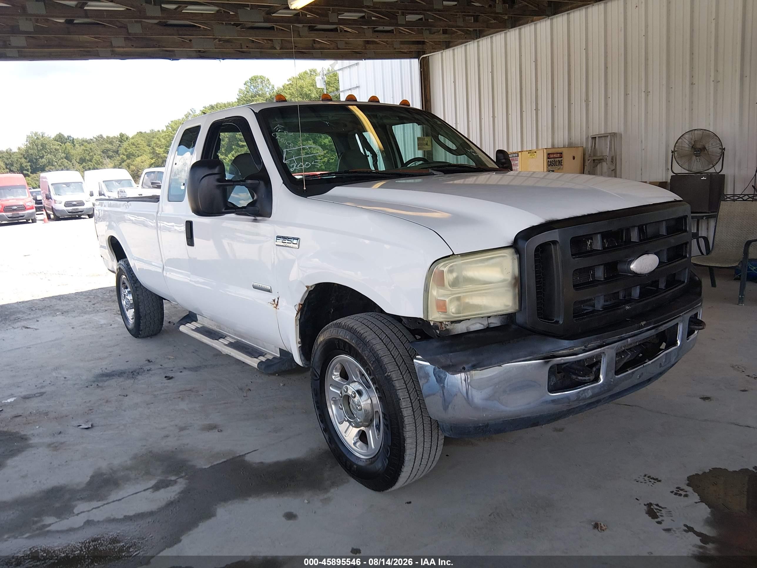 2005 Ford F-250 XL, VIN 1FTSX21P25EC48997 — All over